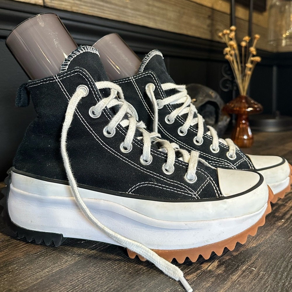 Platform converse